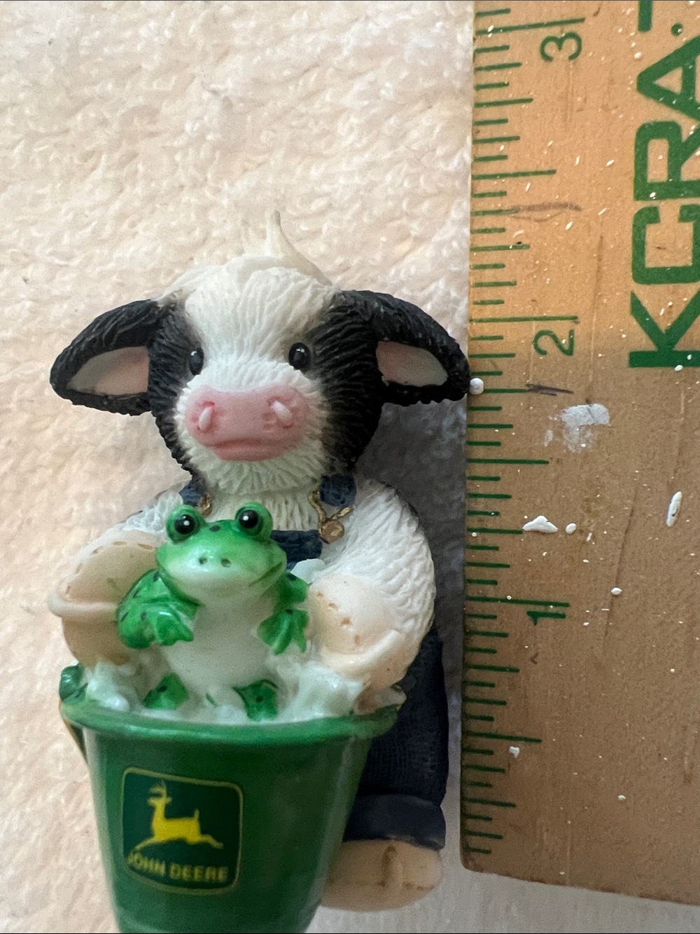 Enesco 2000 Vintage “Never Frog-get Moo!” Figurine - Picture 5 of 5
